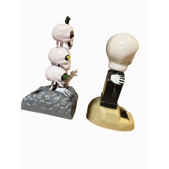 Halloween Solar-Powered Dancing Skeletons & Ghosts Set - Picture 8 of 11